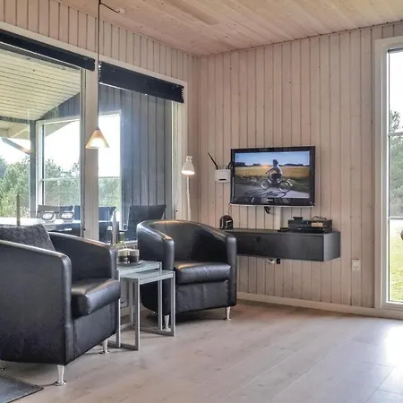 Semesterbostad 3 Bedroom Nice In Hvide Sande